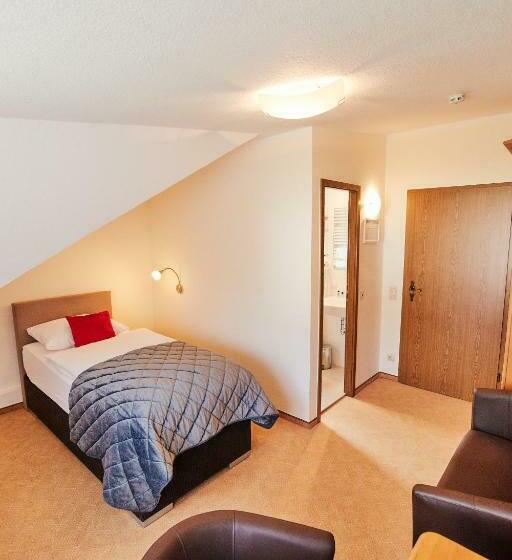 חדר סטנדרט יחיד, Parc Ferme