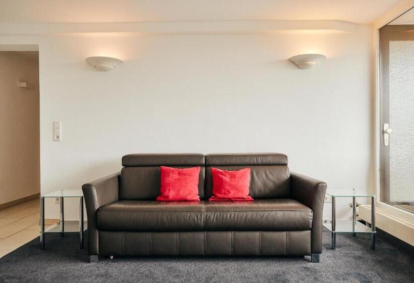 סוויטת סופריור, Parc Ferme