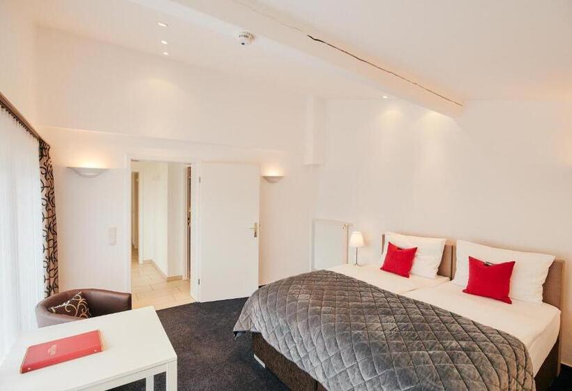 סוויטת סופריור, Parc Ferme