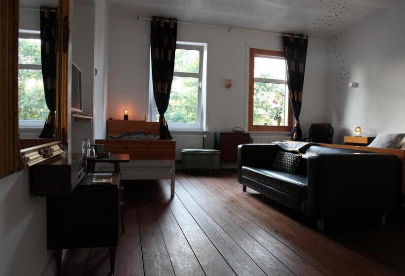 デラックスルーム, Ahoi