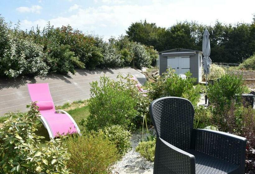 Номер Стандарт Вид на Сад, Chambres D Hotes De L Orval