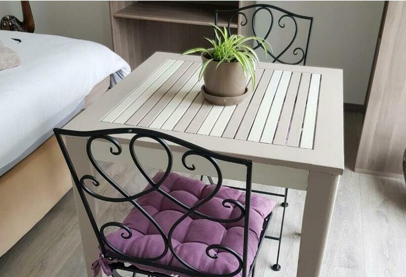 Номер Стандарт Вид на Сад, Chambres D Hotes De L Orval