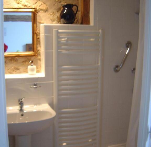 Семейный Номер, Les Trois Chenes