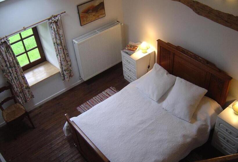 Семейный Номер, Les Trois Chenes