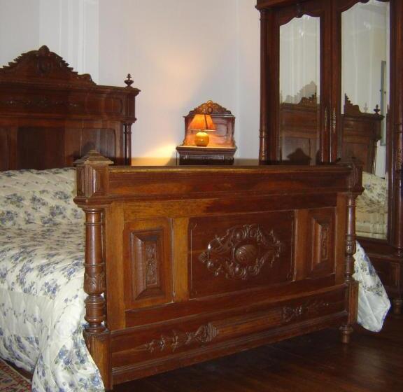 Номер Стандарт, Les Trois Chenes