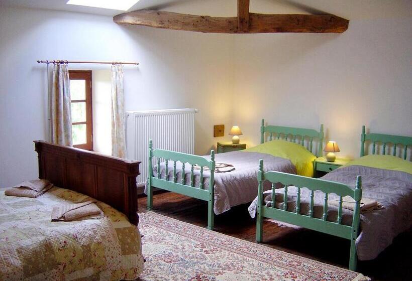 Номер Стандарт, Les Trois Chenes