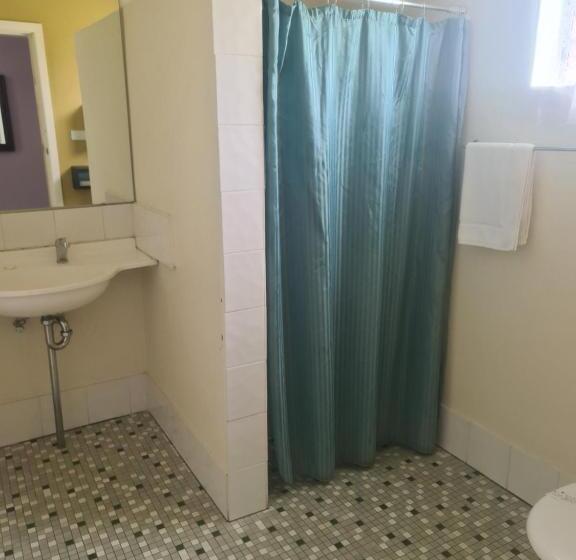 Номер Стандарт, Valley View Motel