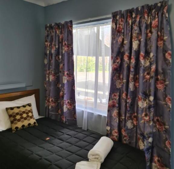 이코노미 룸, Valley View Motel