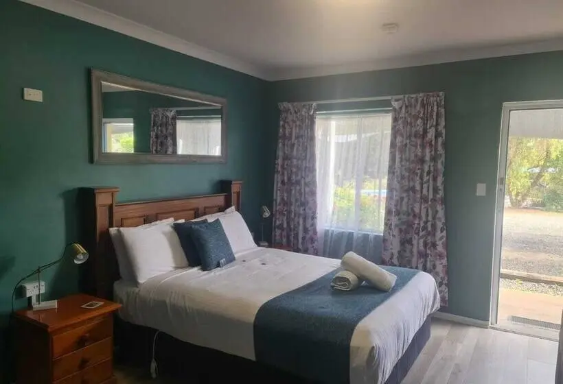 デラックスルーム, Valley View Motel