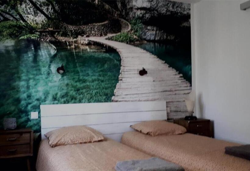 חדר סטנדרט חדר אמבטיה משותף, Chambre La Caunette