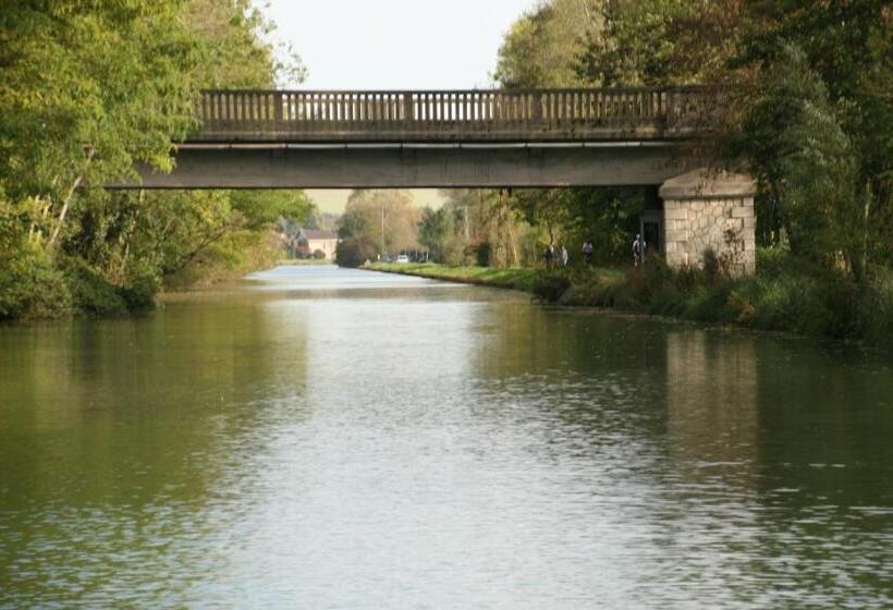 침실 1개 테라스 아파트, Chambres D Hôtes & Gîtes La Paysanne