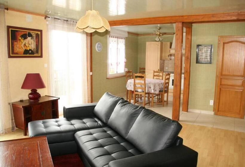 آپارتمان 1 خوابه با تراس, Chambres D Hôtes & Gîtes La Paysanne