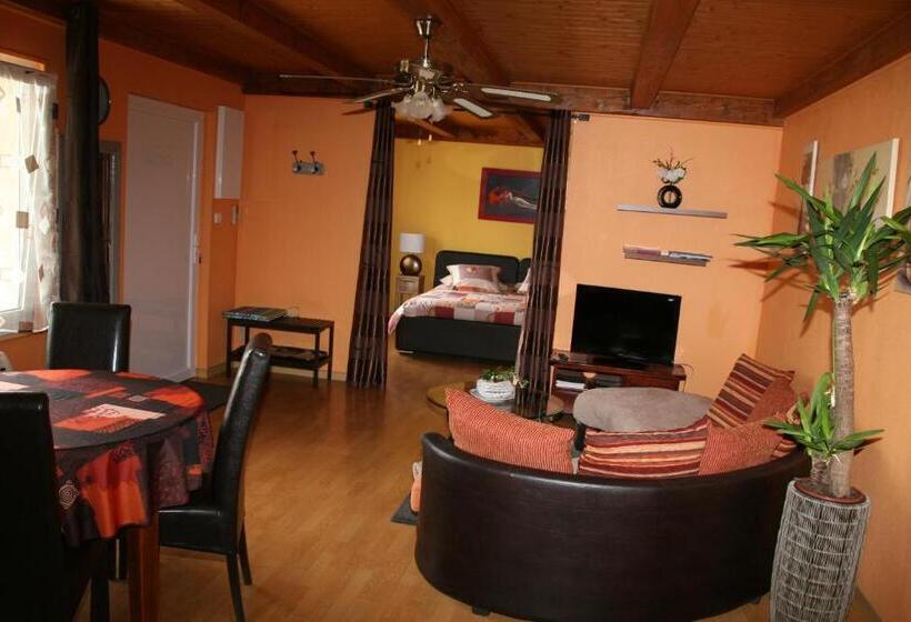 סטודיו סטנדרט, מיטה זוגית, Chambres D Hôtes & Gîtes La Paysanne