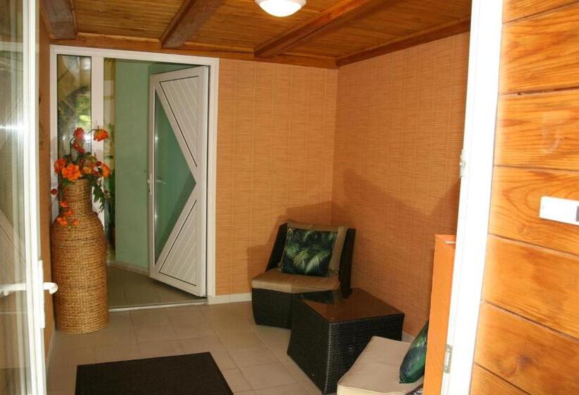 דירת חדר עם טרסה, Chambres D Hôtes & Gîtes La Paysanne