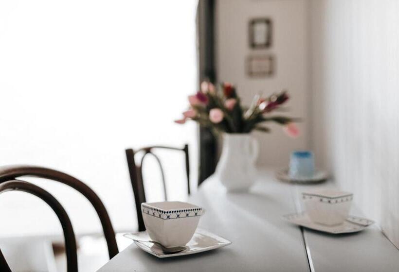 חדר סטנדרט מותאם לאדם עם מוגבלויות, Kosbor Panzió