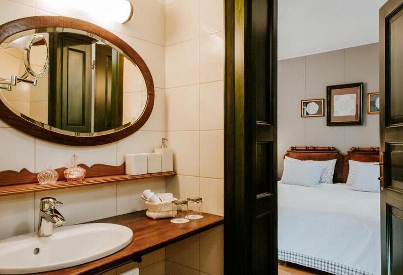 غرفة قياسية, Kosbor Panzió