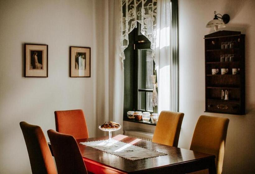 וילה דלוקס חדר שינה 1, Kosbor Panzió