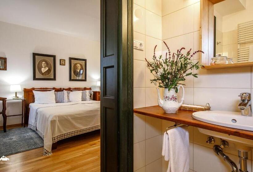 חדר סטנדרט, Kosbor Panzió