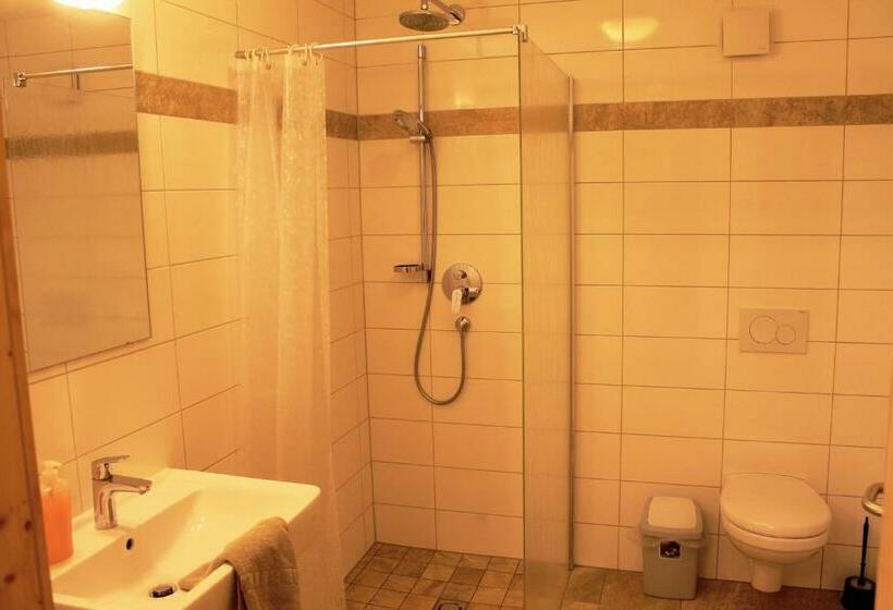 חדר דלוקס, Erlebnisgastronomie Lochmuhle