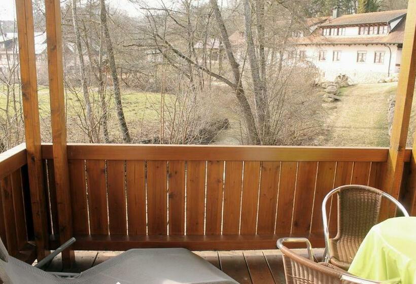 חדר משפחתי דלוקס, Erlebnisgastronomie Lochmuhle