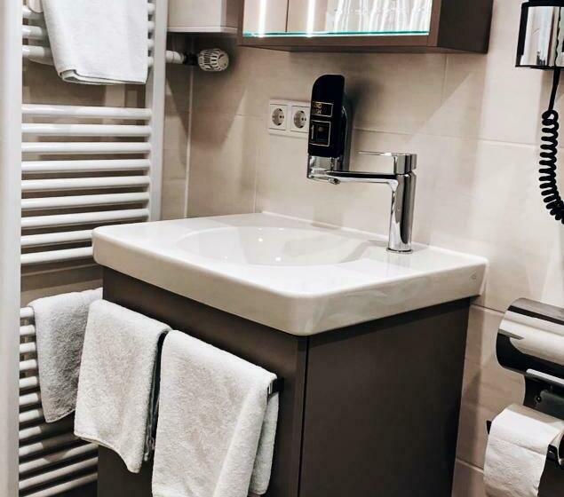 스탠다드 룸, Paintner