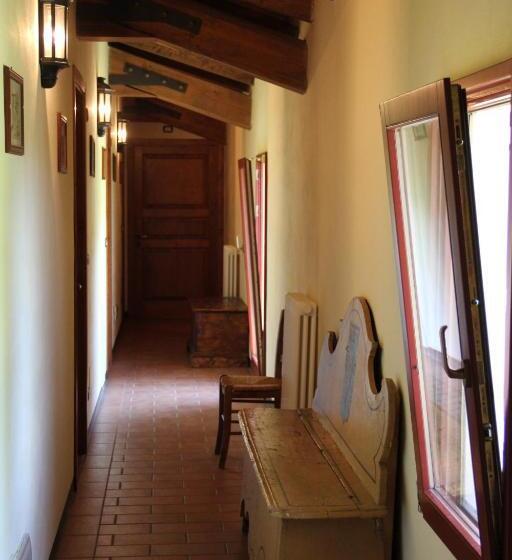 חדר קלאסי לשלושה, Palazzo Minelli