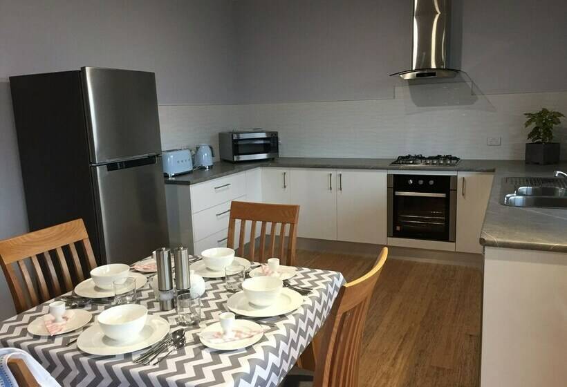 منزل غرفتين نوم, Manna Hill Farm