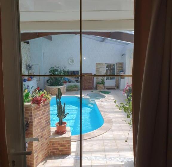 스탠다드 트리플 룸, Le Relais De La Cure