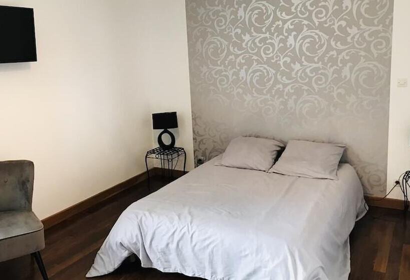 Номер Стандарт, Logis De La Clartière