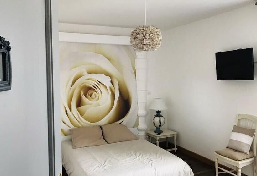 Номер Стандарт, Logis De La Clartière