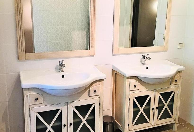 Люкс Deluxe Кровать Кинг, Manoir Du Bois Mignon