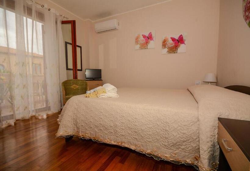 Номер Стандарт с Балконом, B&b Mariposa