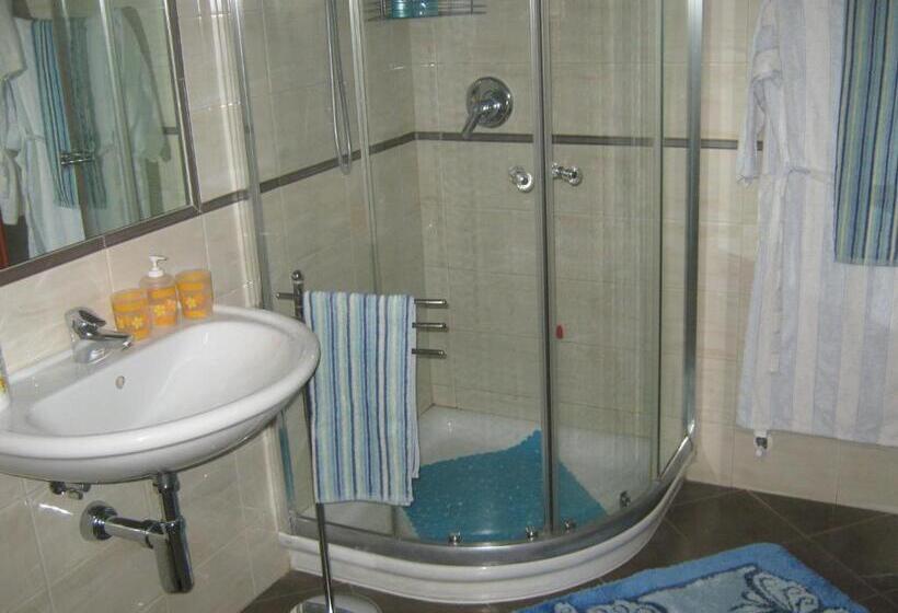 شقة غرفة واحدة, B&b Mariposa