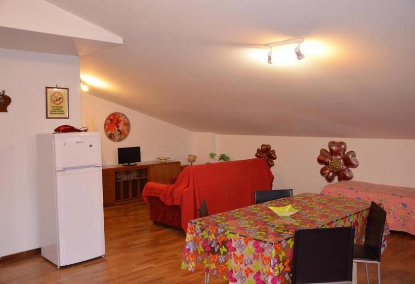 شقة غرفة واحدة, B&b Mariposa