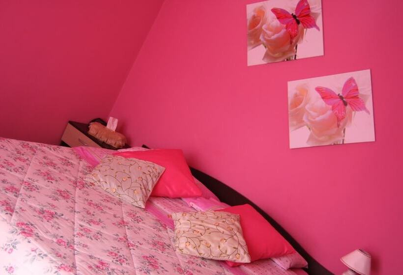 غرفة قياسية مزوَّدة بشُرفة, B&b Mariposa