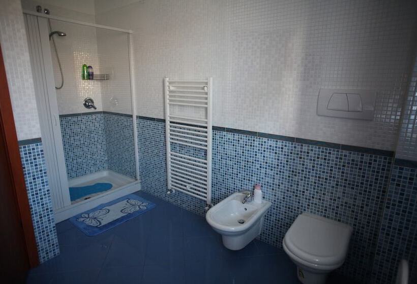 غرفة قياسية مزوَّدة بشُرفة, B&b Mariposa