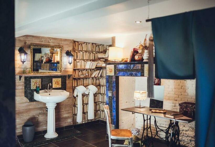 Люкс Вид на Сад, Au2 Maison D Hôtes   Guest House Au2