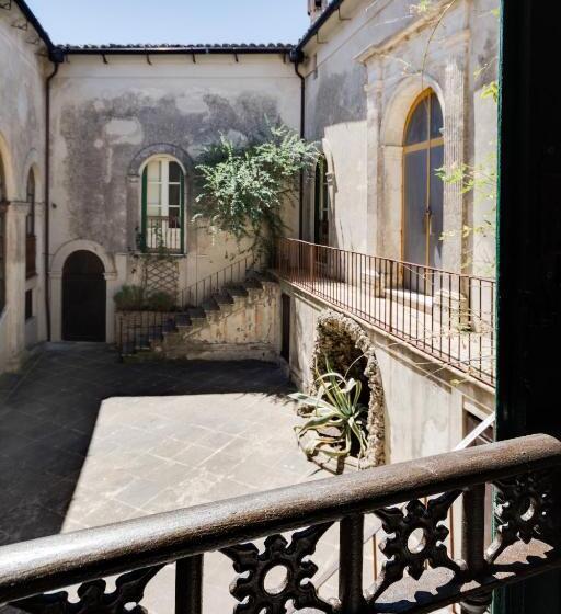 جناح سرير كينج, Castello Di Caccuri Suites