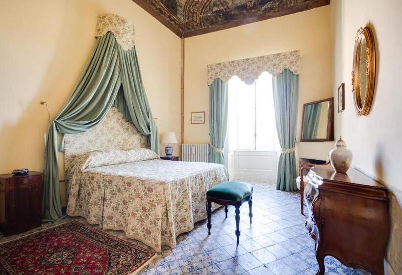 Люкс Кровать Кинг, Castello Di Caccuri Suites