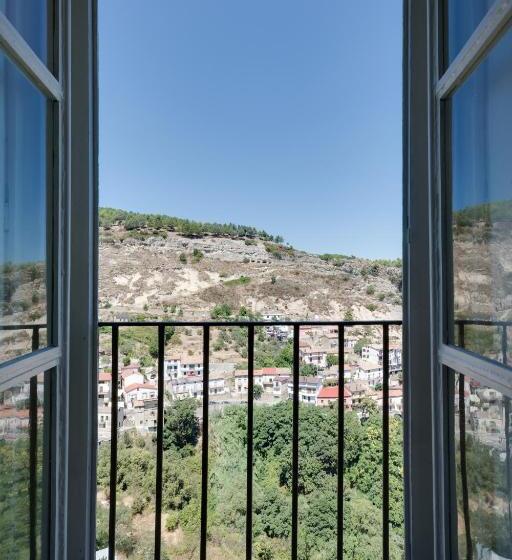 جناح ديلوكس, Castello Di Caccuri Suites