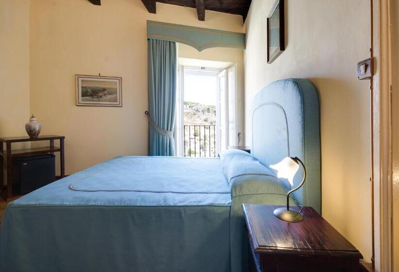 جناح ديلوكس, Castello Di Caccuri Suites