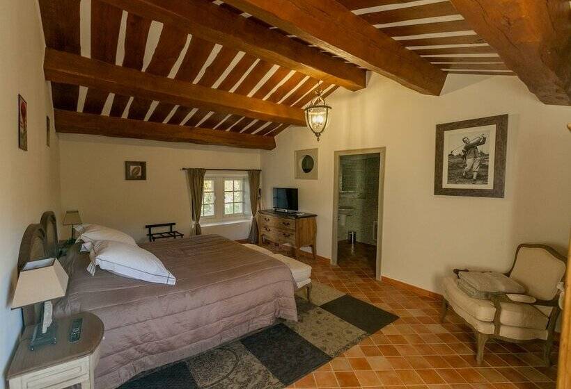 标准间带双人床, Château De Saint Félix