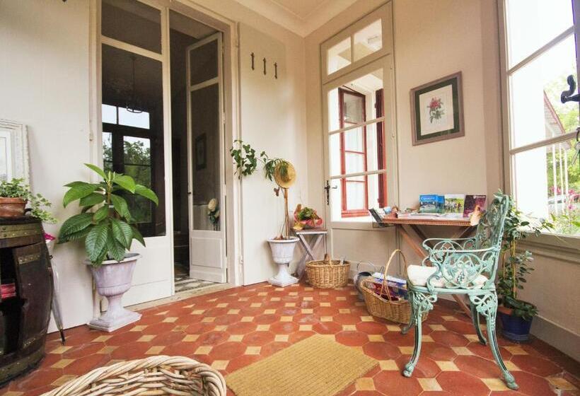 غرفة سوبيريور مطلّة علي الحديقة, Les Luz   Chambres D Hôtes