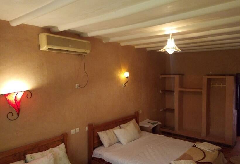 חדר משפחתי, Dar Zara