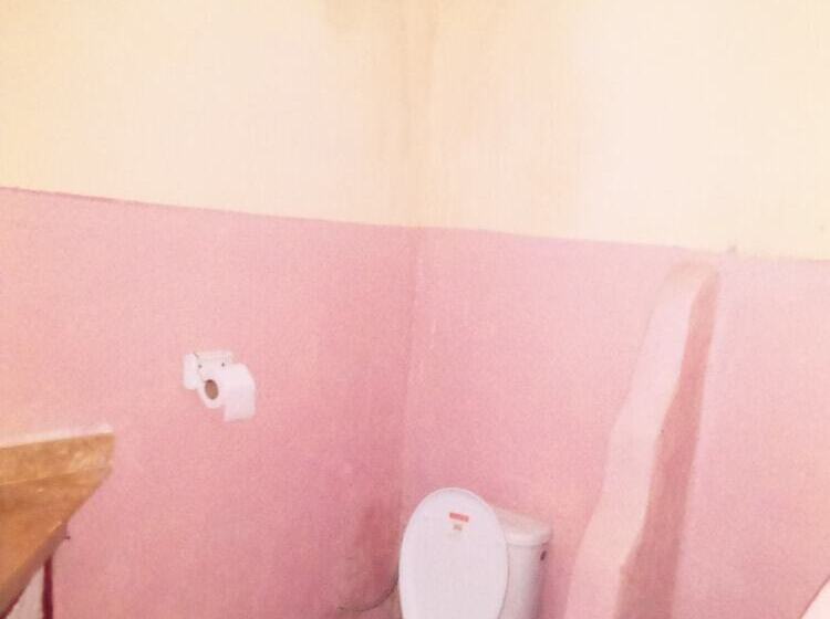 חדר משפחתי, Dar Zara