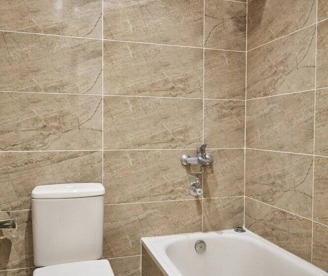 اتاق استاندارد یک نفره, The View Pyramids