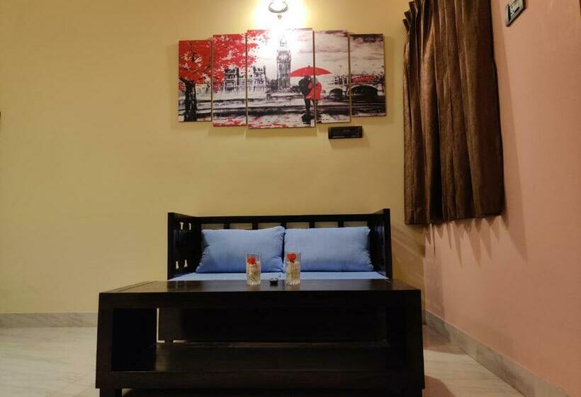 חדר דחוקס עם מיטת קינג, Coral Shelters Mattuthavani