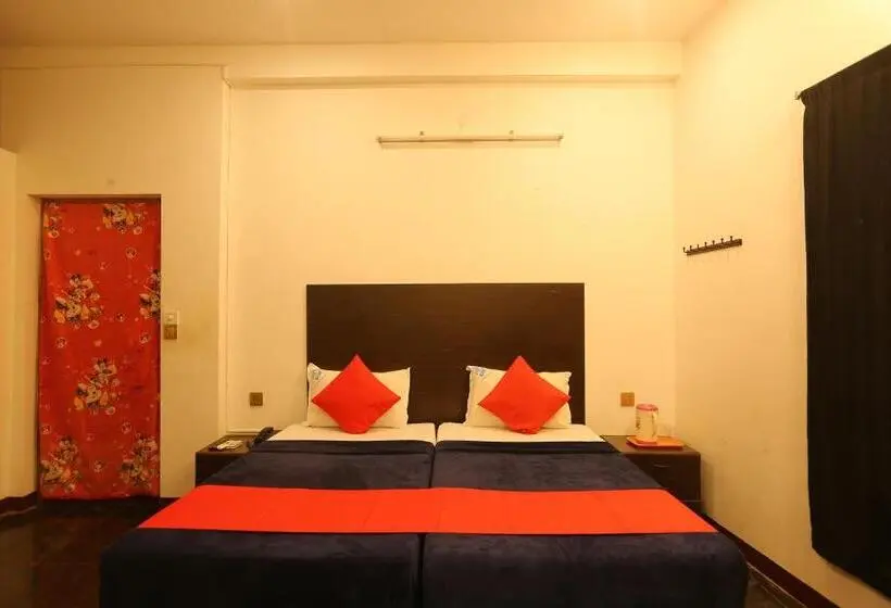 اتاق لوکس, Le Apex Inn