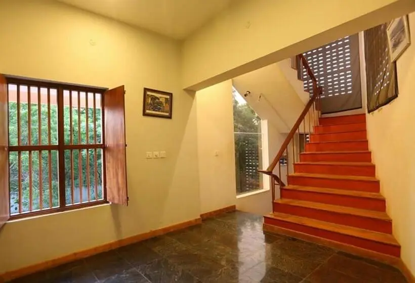 اتاق استاندارد یک نفره, Le Apex Inn