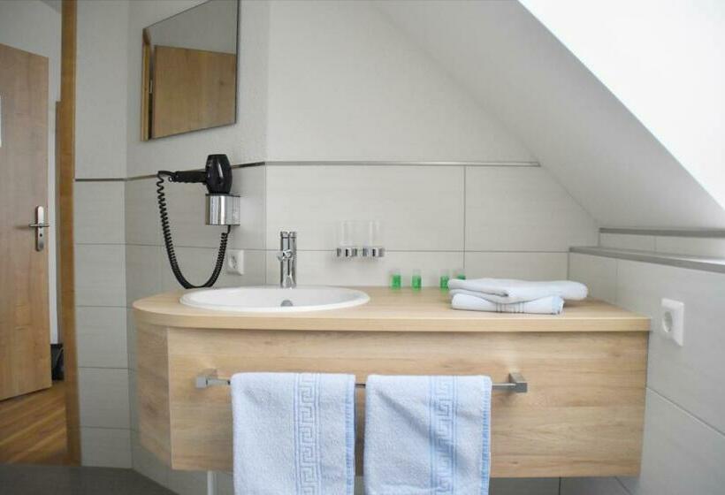 家庭间, Gasthof Krone Hotel & Restaurant